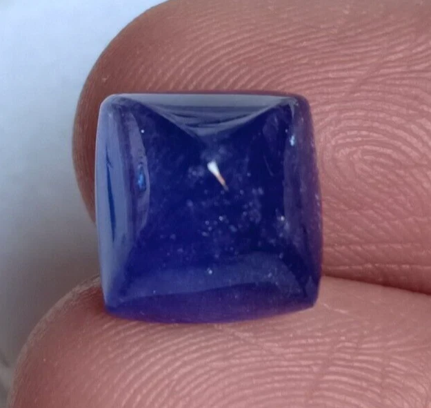 Sugarloaf gemstone sale