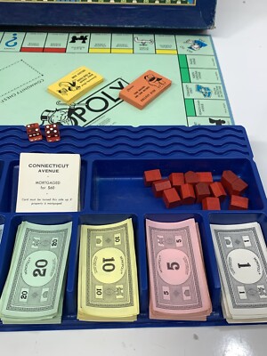 Monopoly Deluxe Anniversary Edition Parker Brothers (Missing 1