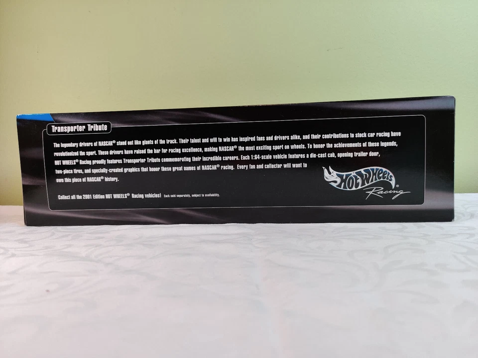 NASCAR Racing Hot Wheels Darrell Waltrip 2001 Transporter Tribute 1:64 Diecast Foto 2 de 4