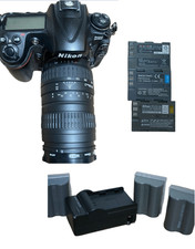 Nikon D300 DSLR Camera w/ SIGMA 100-300mm F4.5-6.7 DL Lens 3 Batteries Charger