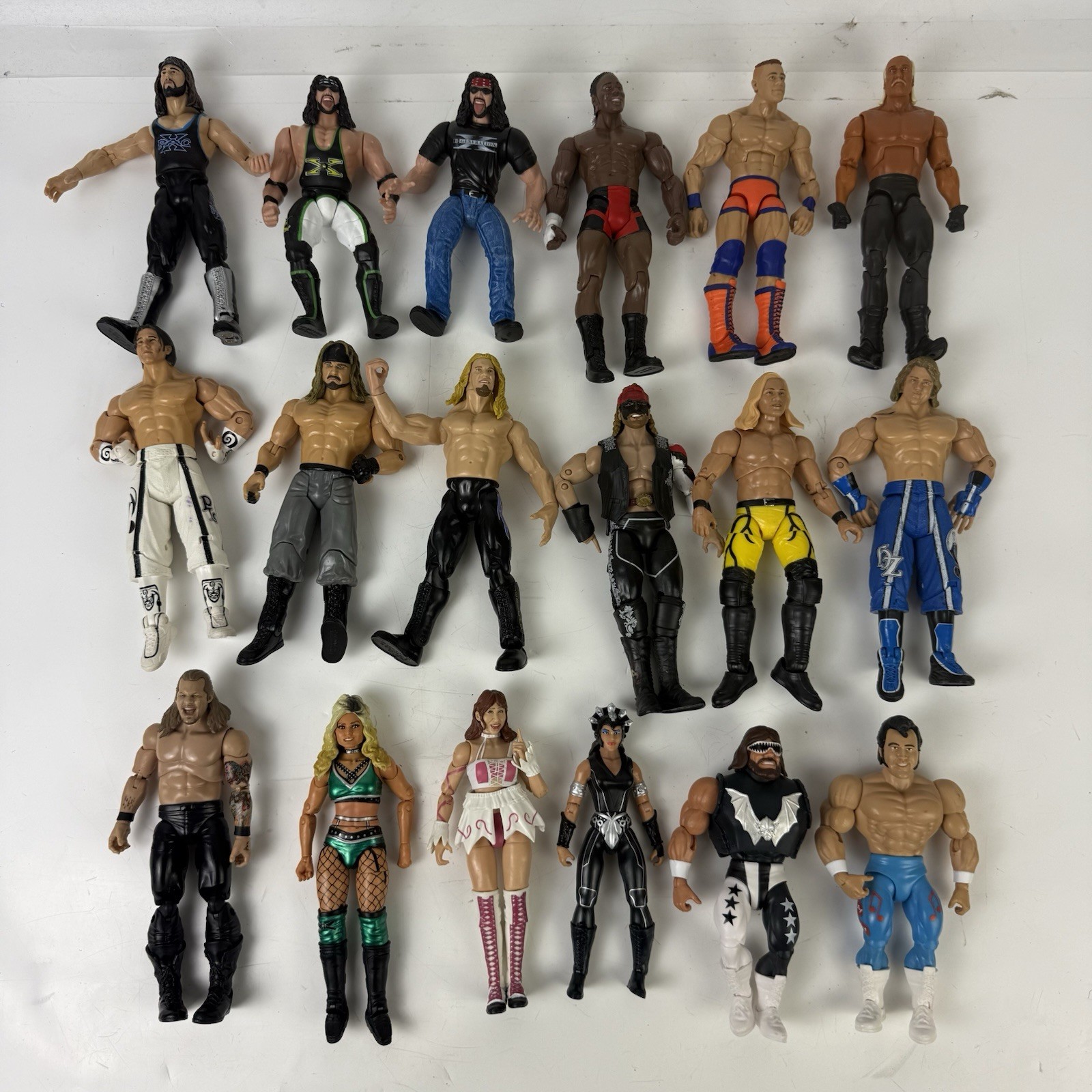 S Lot Of 18