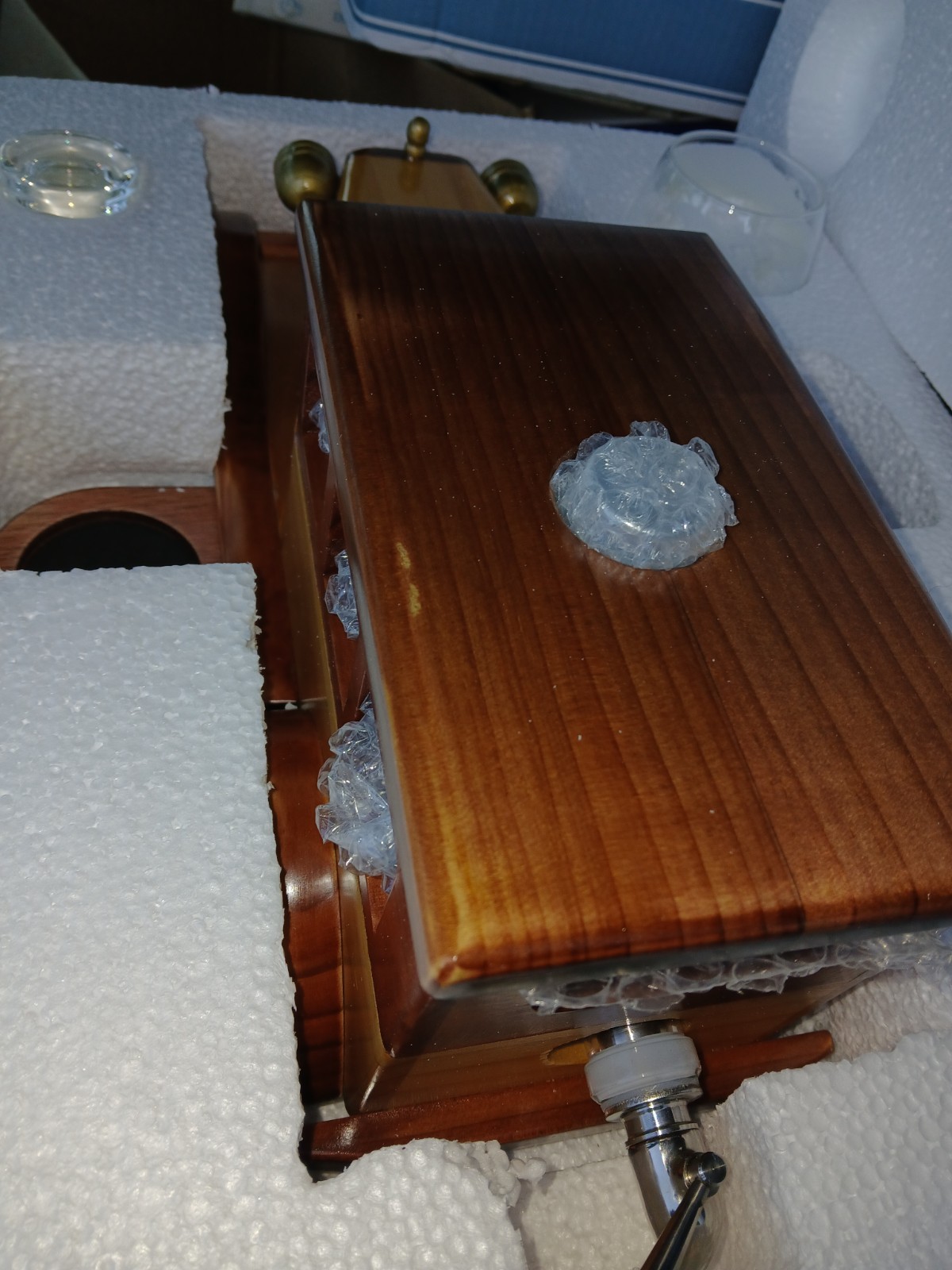 Wine Savant Old Fashion Car Decanter New In Box Empty