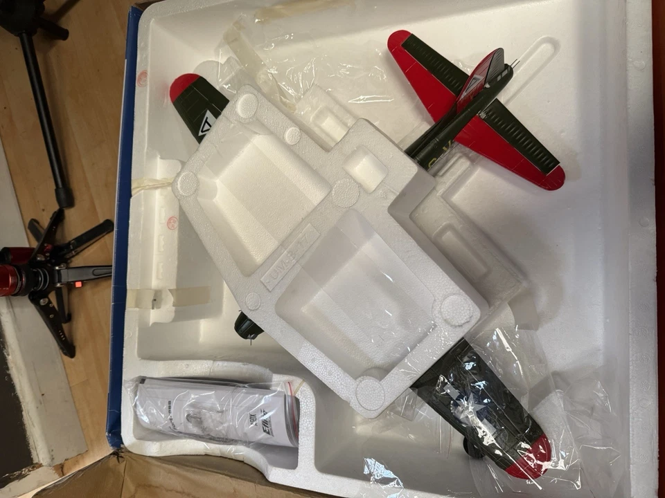 UMX B-17G Flying Fortress RC Airplane Rc Horizon Hobby - Image 2 of 4