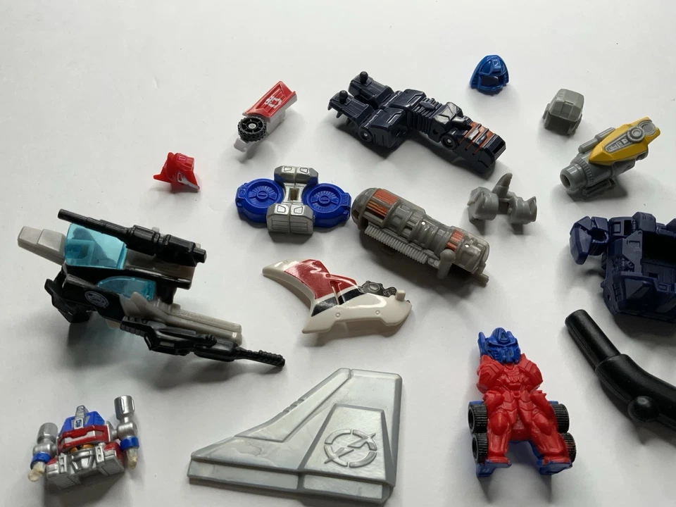 Huge Transformers Lot Incomplete Parts Pieces Multiple Generations Weapons Set - Image 4 of 4