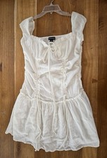 PRETTY LITTLE THING Dress White 100% Cotton  Underlay Women Size 10 NWOT Zipper