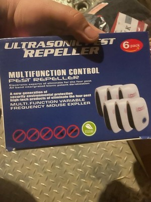 Ultrasonic Pest Insect Repeller Electronic Plug-In for Mice, Rats, Cockroaches