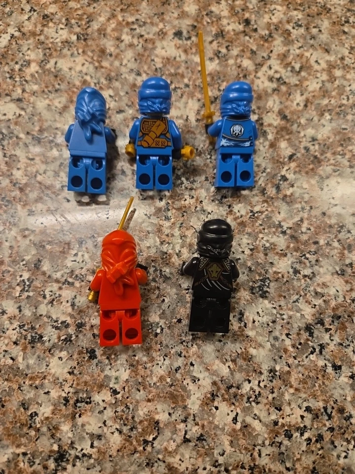 Lego Ninjago Minifiguras Lote 5, Armas Doradas Foto 4 de 4
