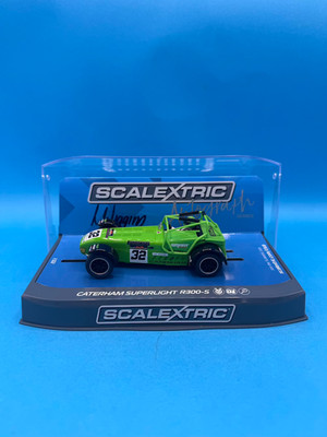 Scalextric C3871AE Caterham Superlight R300-S Championship Lee Wiggins No.32