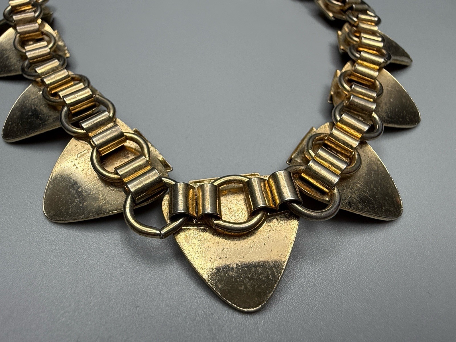 Napier VTG Unsigned Necklace Triangular Leaf Gold… - image 15