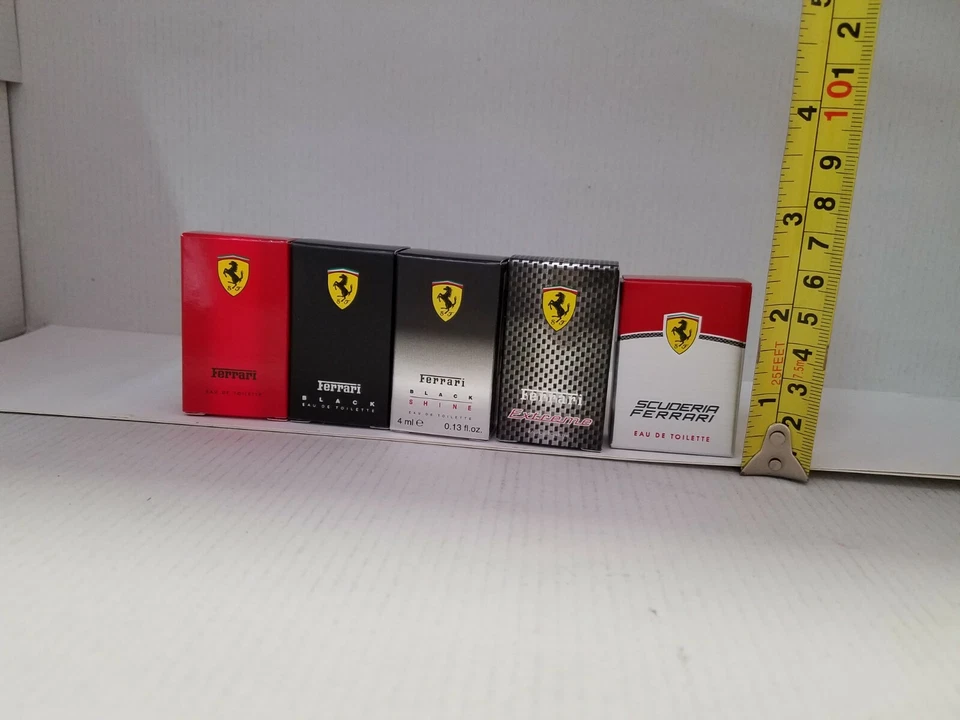 Mini juego de 5 piezas Scuderia Ferrari para hombre todo 0,13 FL oz / 4 ML EDT VER DESCRIPCIÓN Foto 2 de 4