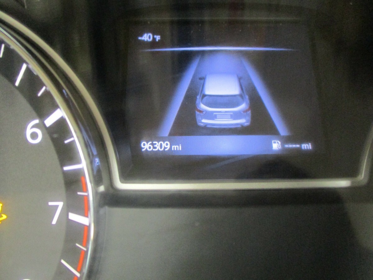 17 2017 Nissan Pathfinder Speedometer Instrument Cluster 96k