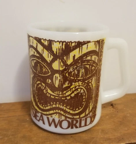 Vintage Federal Milk Glass Sea World Tea Souvenir Coffee Mug Tiki