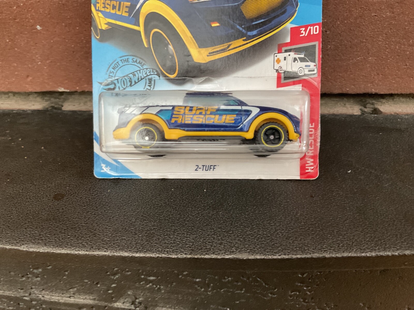 Picture 2 of 4