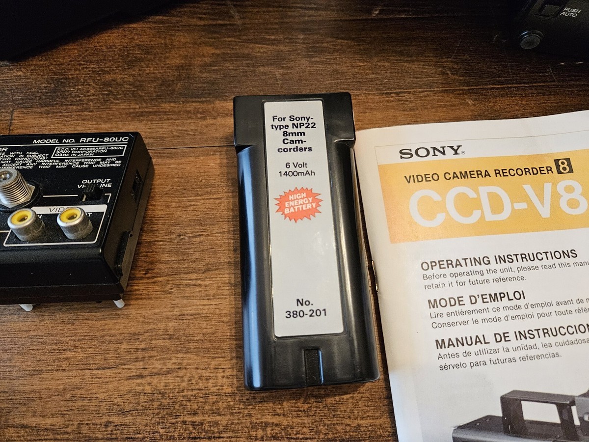 SONY CCD-V8AF Video8 8mm Video Camera Camcorder/8mm Player With