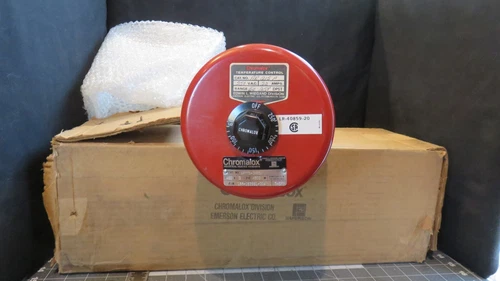 CHROMALOX ARMTS-3455T2 Screw Plug Immersion Heater W' AR215A Temp. Controller