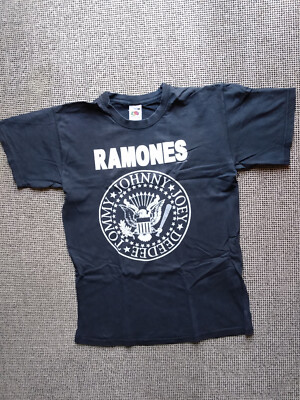 RAMONES - HEY HO LETS GO t shirt Size: S mit Backprint