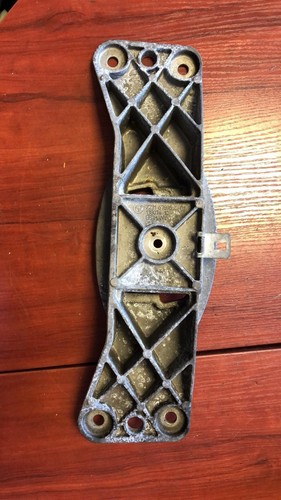 BMW 5ER E60 E61 RHD AUTOMATIKGETRIEBE HALTERUNG 6769634