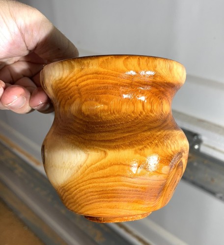 Yew 4x4” Wood Vase Hand Turned And Hollowed Art Deco Cup - Picture 2 of 10