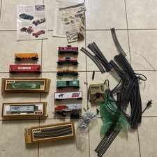 Vintage Tyco Toy Train Cars with Tracks And Controller