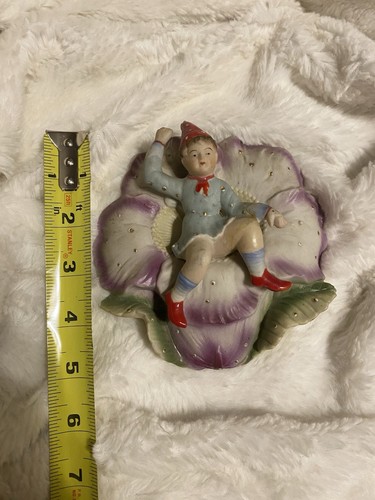 Vintage Porcelain Ceramic Pixie Girl Floral Figurine Hand Painted Wall Hanging - Picture 8 of 8