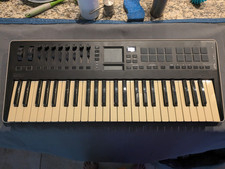 korg taktile 49 - midi controller