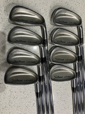 Titleist La Femme LADIES Golf Iron Set Right Handed Very Good Condition 8 Clubs