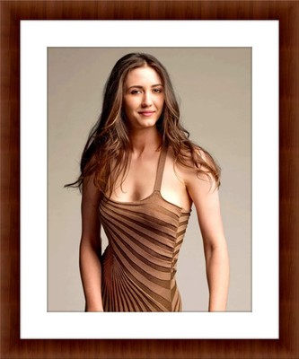 Madeline Zima 8.5 x 11 Candid Color Unframed Photograph Collectable Print