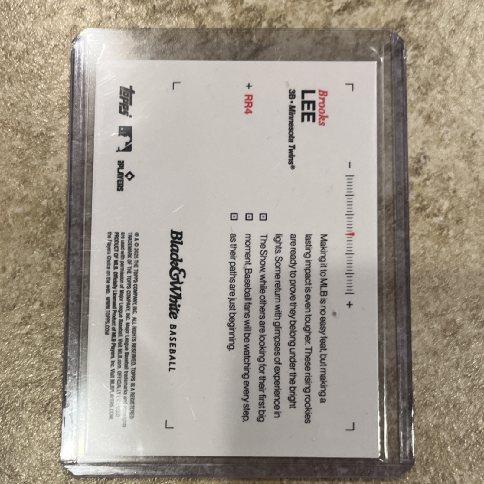 2025 Topps Black & White Rookie Resolution Brooks Lee RC /25 Number Match thumbnail 2