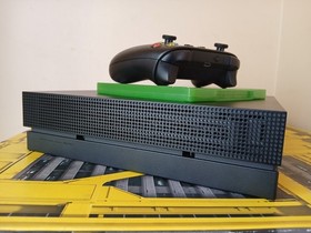 Microsoft Xbox One X 1TB Bundle [Please Read Description]