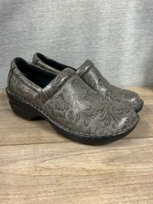 BOC Born Concept Peggy clogs grey tooled leather Women  s Size 10M