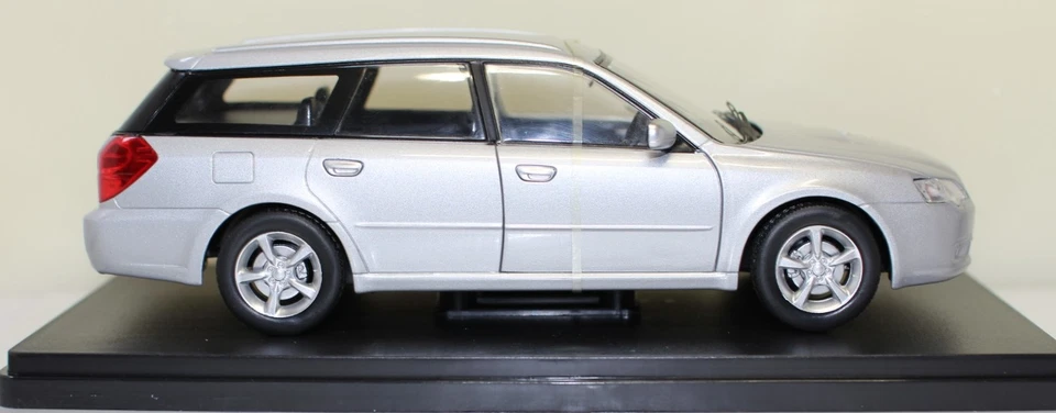 1/24 Domestic Car Collection Subaru Legacy Touring Wagon 2003 - Image 2 of 4