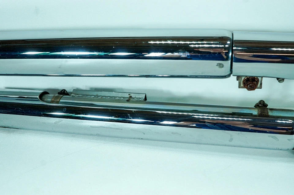 05 Harley Softail Deluxe FLSTN OEM tubo de escape doblado Vance & Hines 1315 Foto 4 de 4