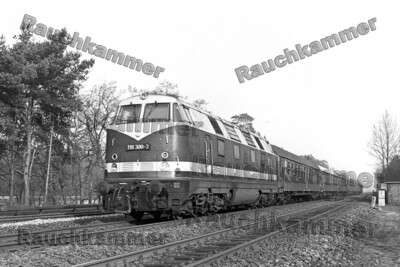 DR 118 300-3  Berlin Hüttenweg 1974 / orig. KB Negativ + Datei!  902#20