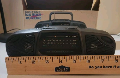 Radio d'epoca Suntone AM/FM Mini Boom Box modello stereo RR2000 1996 nuova con scatola - Foto 14 di 15