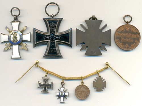 WW1 Set Of 4 German Order Medals, Mini set & Helmet paper - Picture 3 of 5