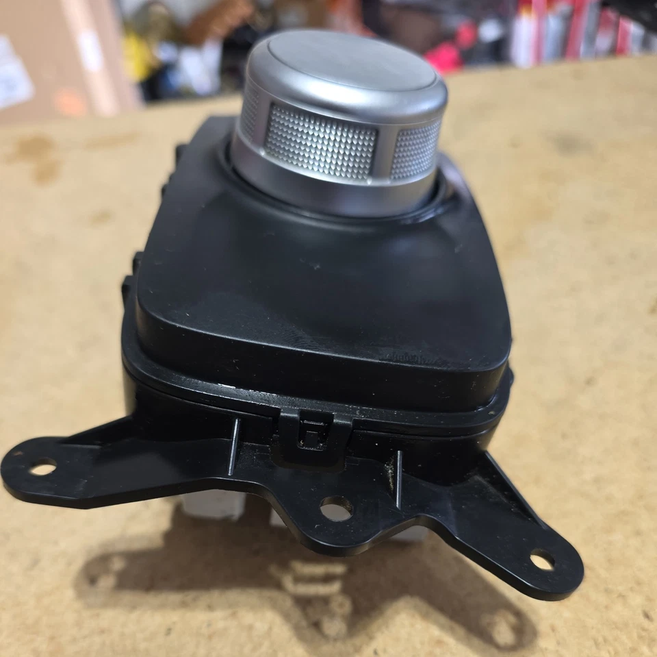 2015-22 CHRYSLER 300 AUTO AUTOMATIC FLOOR GEAR SHIFT SHIFTER 56054497AI - Image 2 of 4