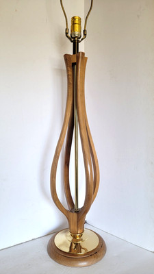 Vtg Mid Century Danish Modern  Sculpted Wood & Brass Modeline Style Lamp