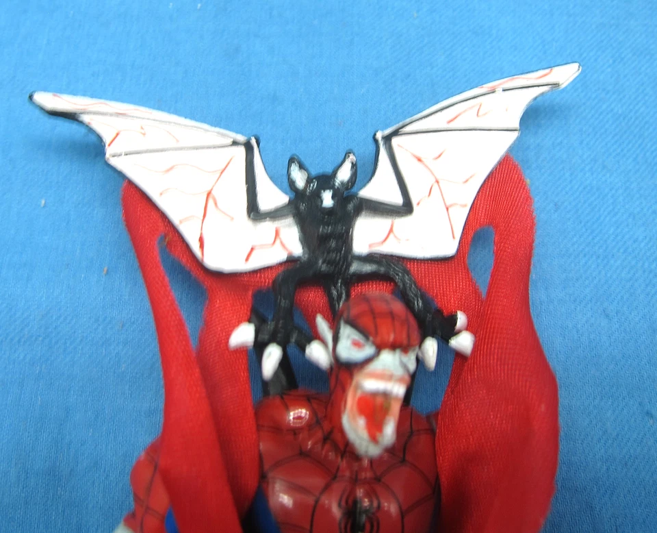 Figura de acción vintage Marvel Toybiz Vampire Spiderman Vampire Wars 1996 Foto 3 de 4