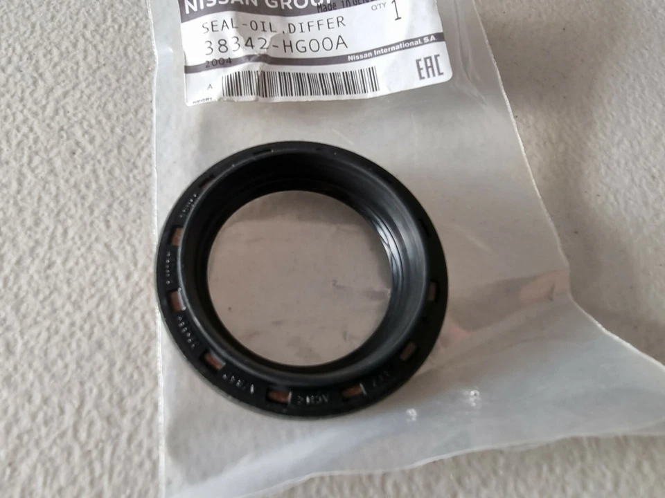 INFINITI Q30 QX30 OIL SEAL TRANSMISSION DIFF CASE GENUINE NEW 38342HG00A - Image 4 of 4