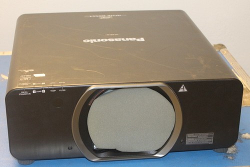 *Panasonic PT-DZ13KE*3D 3DLP Beamer Projektor 12000Ansi projector Case WUXGA SDI - Bild 10 von 15