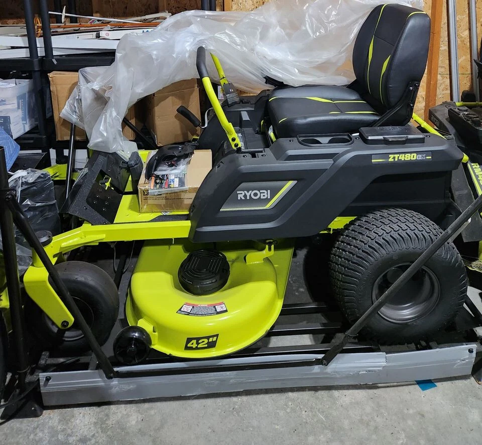 MN PICK-UP, Ryobi 42 100 Ah Battery Electric Zero Turn Mower RY48ZTR100  ZT480EX