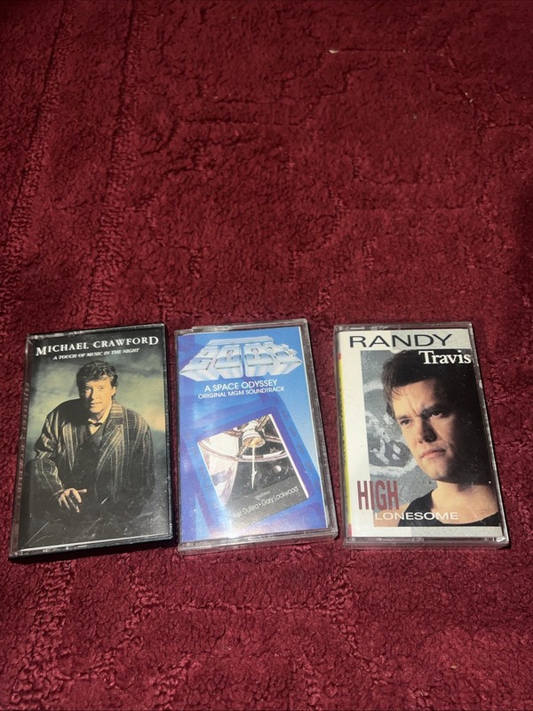 Cassettes Lot 3 Randy Travis, Michael Crawford, 2001 A Space Odyssey