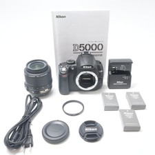 Nikon D5000 AF-S 18-55 VR kit obiettivo
