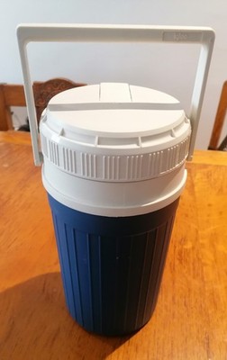Vintage blau & weiß 1/2 Gallone Iglu Kühler Kanne USA