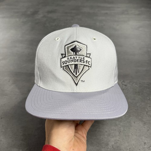 Mitchell & Ness Seattle Sounders FC Hat 7 1/2 Gray Silver Metal Eye MLS Soccer - Picture 2 of 8