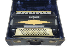Accordéon piano vintage Moreschi 37 touches 80 basses avec étui rigide 0529549
