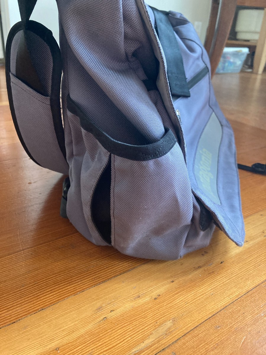 Patagonia Half-Mass Messenger Bag Padded Laptop Courier Pack Lt