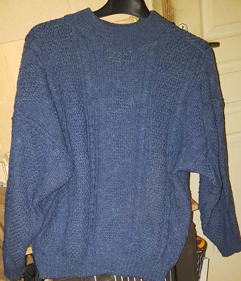 Gros Pull Bleu Chaud Taille M - Photo 1/1