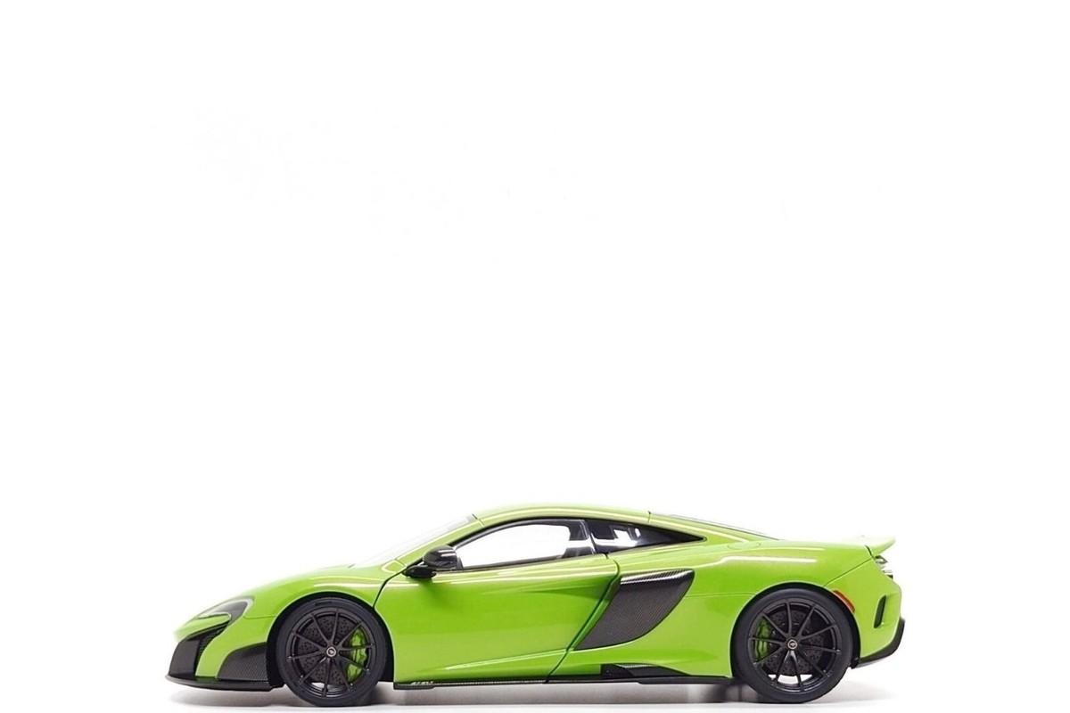 AUTOart 1:18 McLaren 675 LT in Napier Green | eBay
