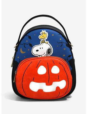 Peanuts Snoopy & Woodstock The Great Pumpkin Convertible Light-Up Mini Backpack Peanuts women main image 2